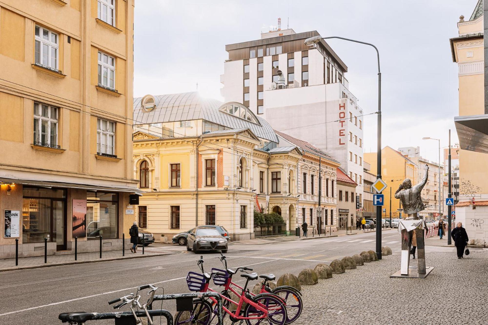 Skau 2 Old Town Family & Business Apartment 2 Floor Free Parking Bratislava Exterior photo